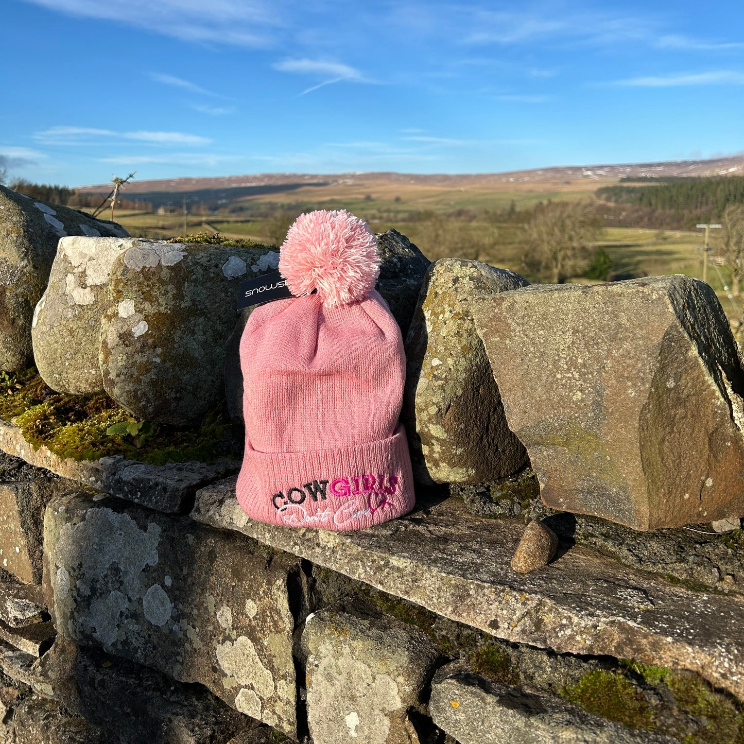 Dusty Pink Pom-Pom Bobble Hat