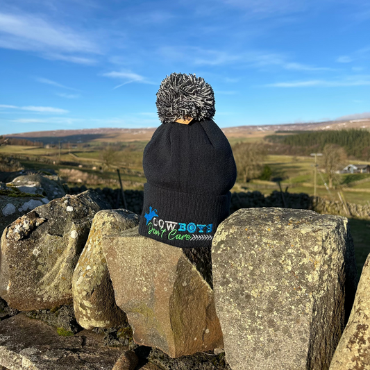 Navy Blue Pom-Pom Bobble Hat